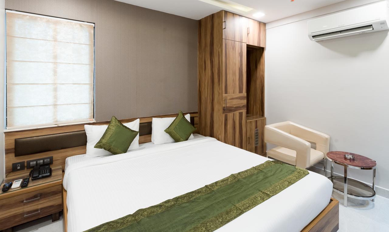 Treebo Trend Glorious Rim Rocks Palace Kolkata Luaran gambar